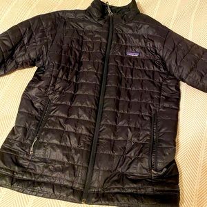 Patagonia Men’s medium Nano puff jacket